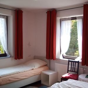 Classic Dreibettzimmer